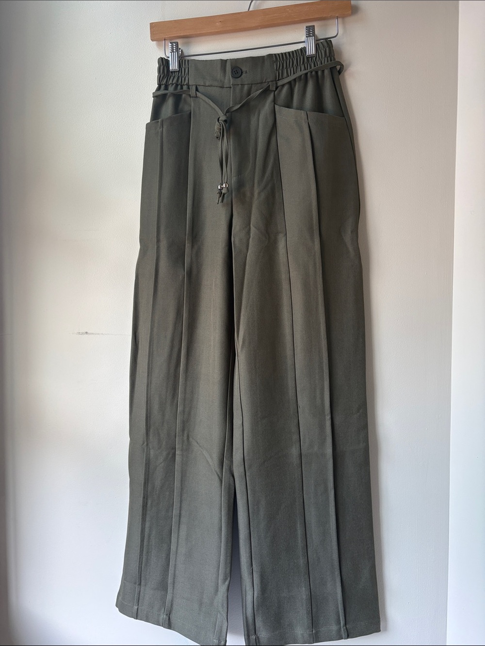 Wide-Leg Drawstring Trousers in Olive Green